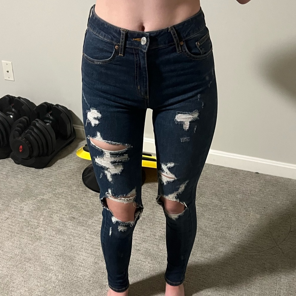 Ripped blue skinny jeans